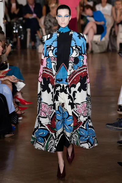 Look 25